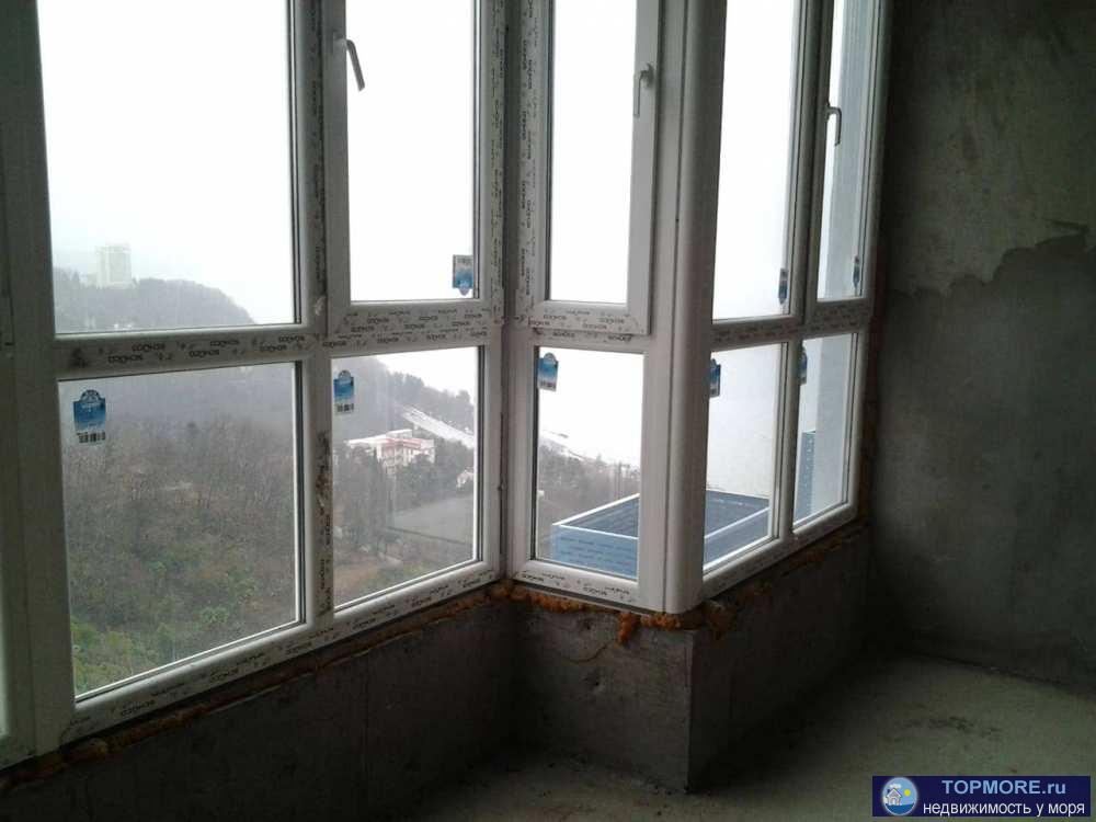 Квартира, без ремонта, виды на море, на горы. Виды из окна просто потрясающие. До моря 5 минут пешком. В доме есть... - 1