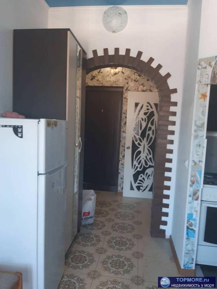 Продается квартира в Сочи у моря. Низ Мамайки. До моря 5 минут ходьбы пешком! В квартире остается вся мебель, балкон... - 1