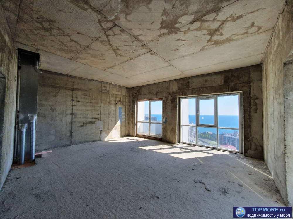  Просторная квартира на 21 этаже современного жилого комплекса в центре Сочи! Панорамный вид на море и...