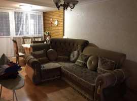 Продается просторная 3-комнатная квартира в районе Бытха. Внутри...