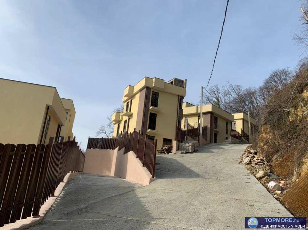 Закрытый коттеджный поселочек в Молдовке из 7 домов площадью от 115 до 240кв.м. с земельным участком по 2-3 сотки на...