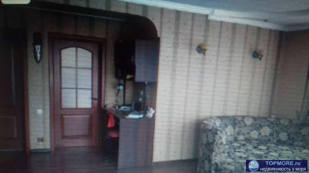 Продам 4х этажный дом расположен на первой береговой линии по улице Спортивной. До моря 200 метров. Вся... - 1