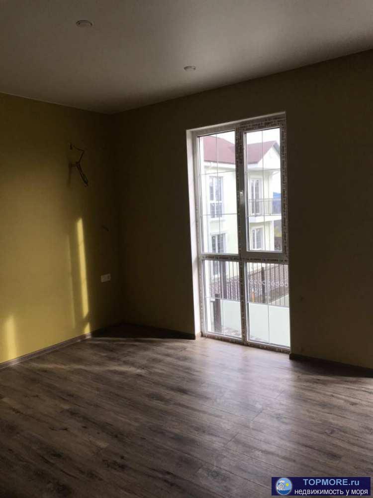 Срочно! Цена снижена на 500 тысяч!Дом в закрытом коттеджном поселке!    Своя территория с автоматическими воротами.... - 1