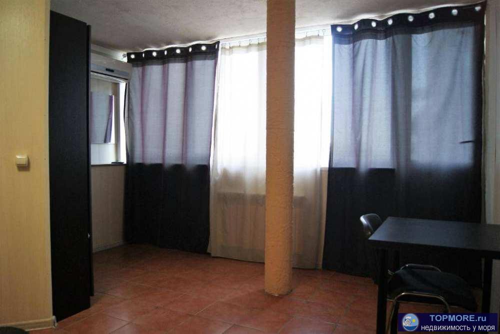 1 дом жилой состоит из 3 апартаментов с отдельными входами. 117 кв.м.2 дом хоз. постройка. состоит из 3 этажей. общей...