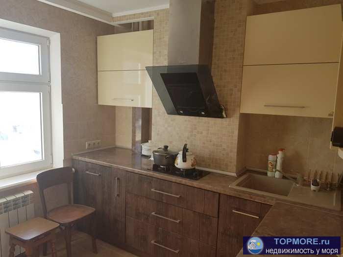 Продажа / Квартиры, Севастополь, Комбрига Потапова улица, 25 000 р. Сдается крупногабаритная 1 ком квартира в р -не Метро. Всегда есть место на парковки). Новый ремонт. Теплый пол.... - 1
