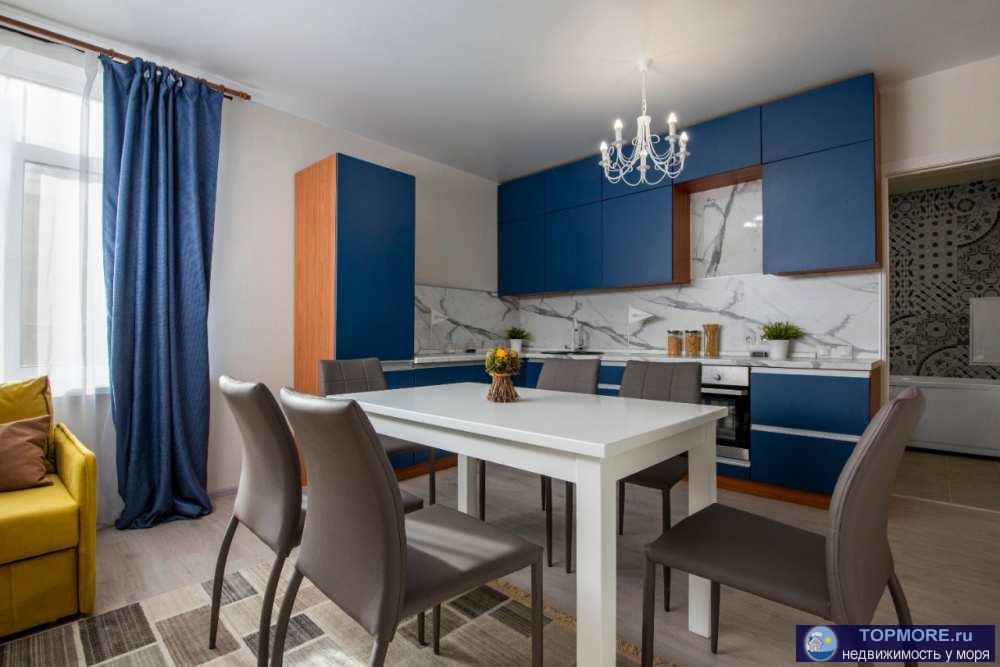 Двухкомнатная  квартира  с ремонтом в новом сданном жилом комплексе.  Большая кухня гостиная! Дом уже заселен.  Общая...