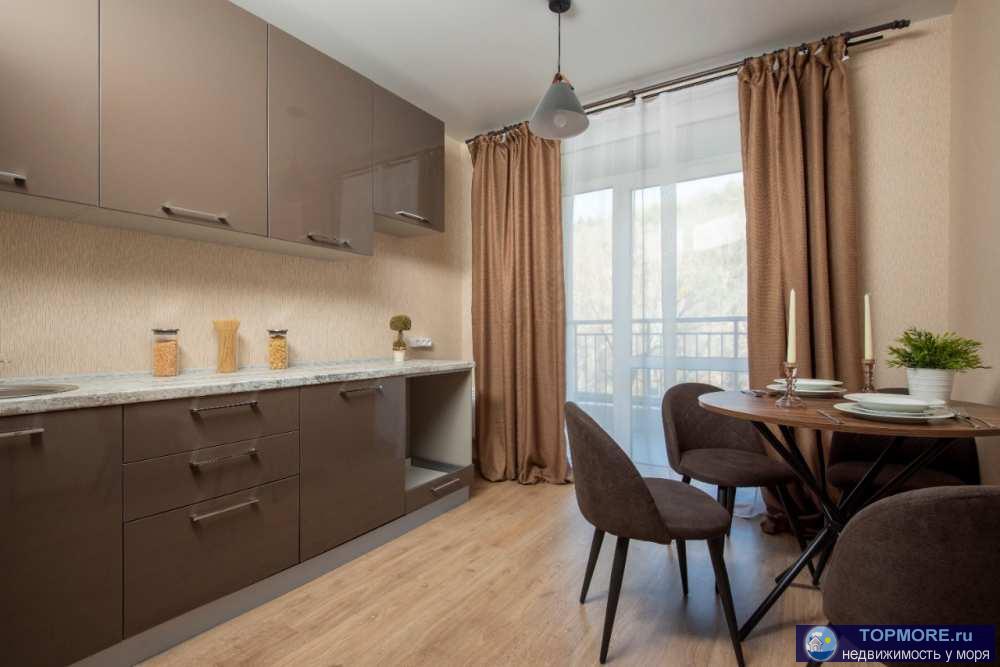 Продается двухкомнатная  квартира  С РЕМОНТОМ в новом сданном жилом комплексе.  Дом уже сдан и заселен.  Общая...