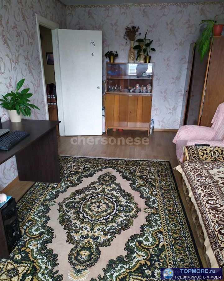 Продается уютная однокомнатная квартира в Гагаринском районе (Камыши). Квартира расположена на 3 этаже пятиэтажного... - 2