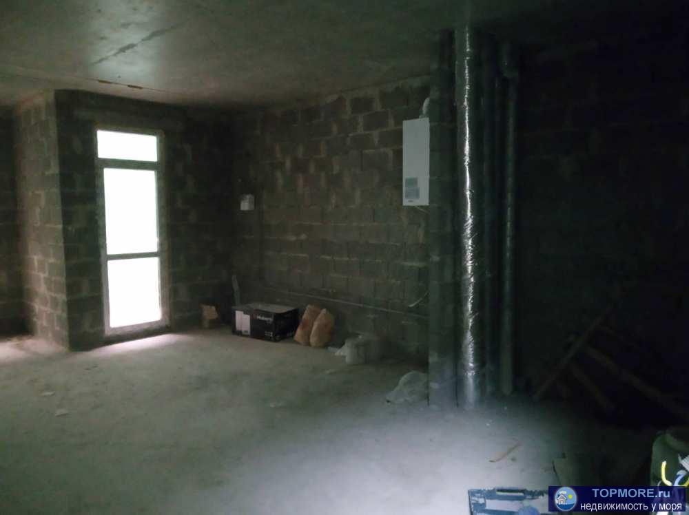 1-ком квартира в Пгт. Сириус! Без отделки, газовый котел в квартире (доплата 120000руб), коммуникации центральные.  - 1