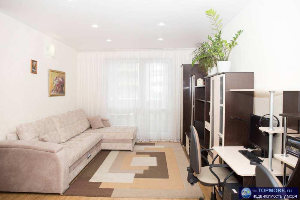 Продам 2-х комнатную квартиру 65 м2 на 5 этаже 12 этажного дома в жк Триумф. Дом сдан, заселён. Строился по фз-214.... - 1