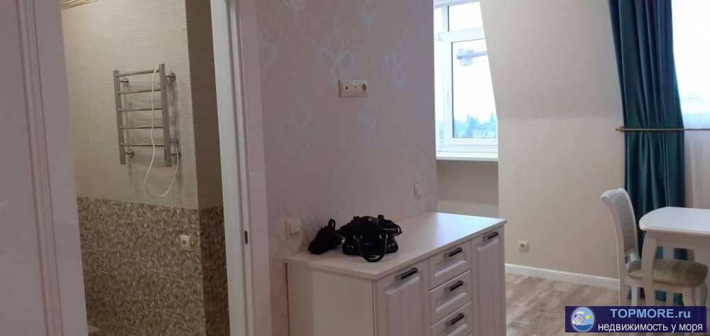 Уютная, красивая квартира с только что законченным евроремонтом и новой мебелью, техникой. Современный комплекс на... - 2