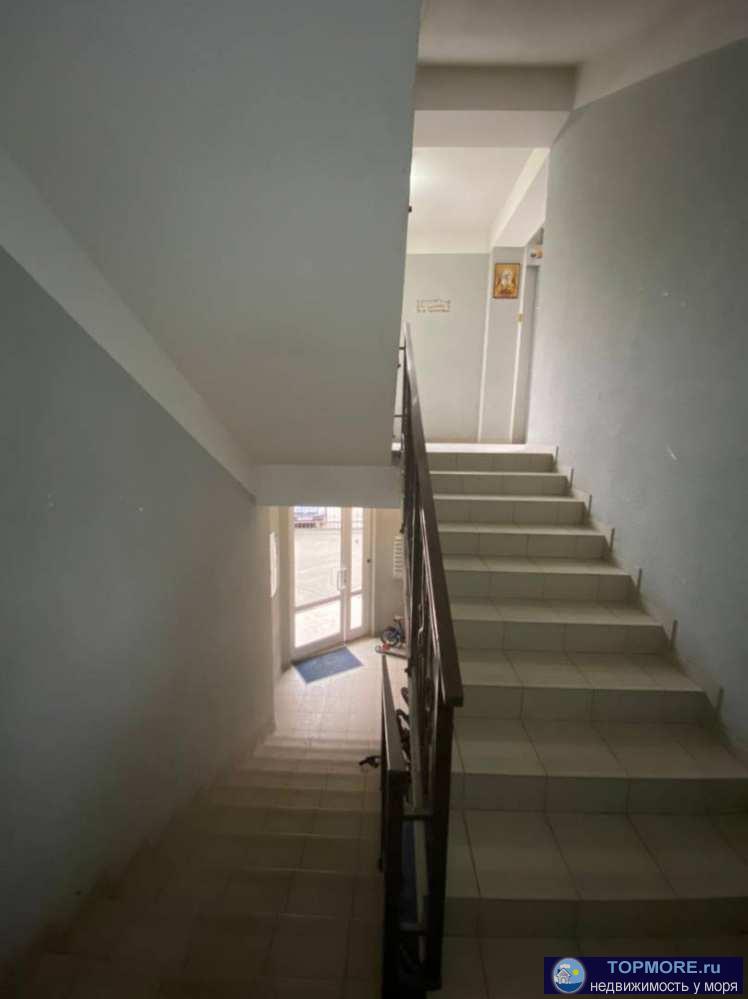 Срочно! Продаю полноценную двухкомнатную квартиру на второй береговой линии.Квартира с хорошим ремонтом и новой... - 2