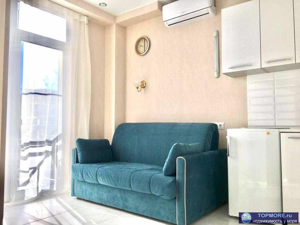 Продаю светлую уютную теплую квартиру в Сочи! Сделан новый хороший ремонт, хороший кухонный гарнитур, мебель и... - 1