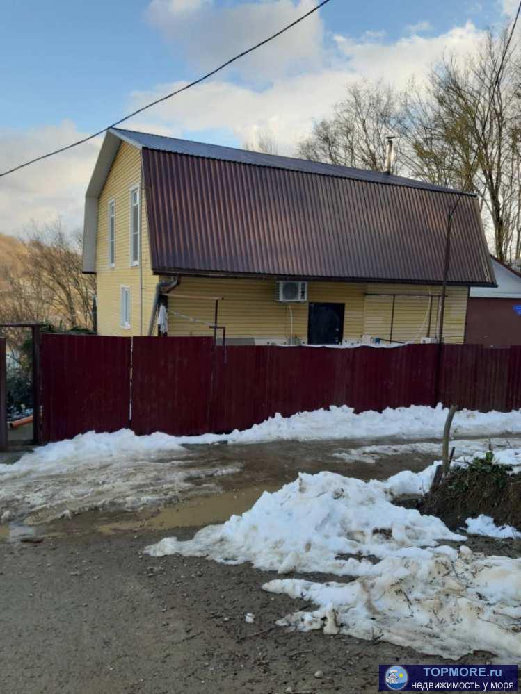 Продаю дом в городе Сочи.Район Мацеста.Дом граничит с нац.парком тишина и пение птиц,при этом до центра Сочи 15 минут...