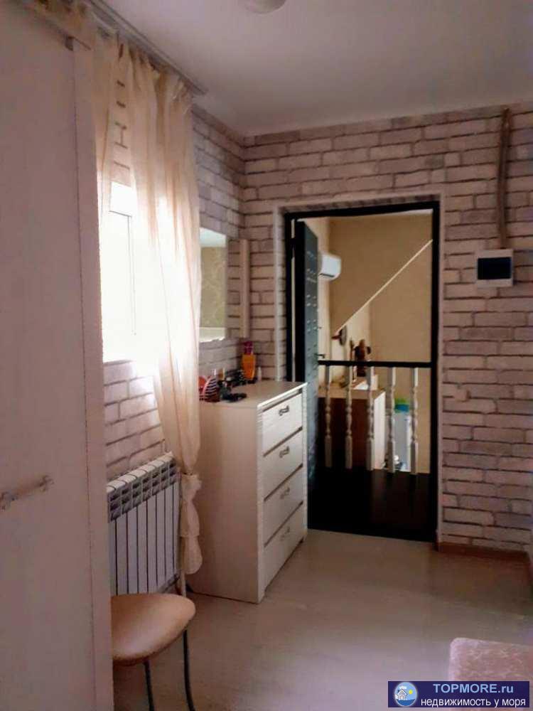 Продам дом в микрорайоне Мамайка.в доме 2 этажа.С каждого этажа есть отдельный выход.Участок земли 3.5 сотки.Возможна... - 1