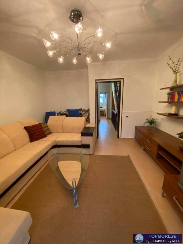 Таунхаус находится в микрорайоне Дагомыс в Сочи на берегу моря .Площадь таунахауса составляет 135 кв.м.... - 2