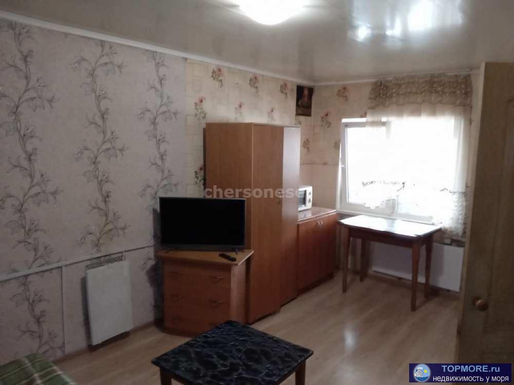 Сдаётся длительно однокомнатная квартира в Любимовке, в квартире имеется вся необходимая мебель, 4 спальных места ,...