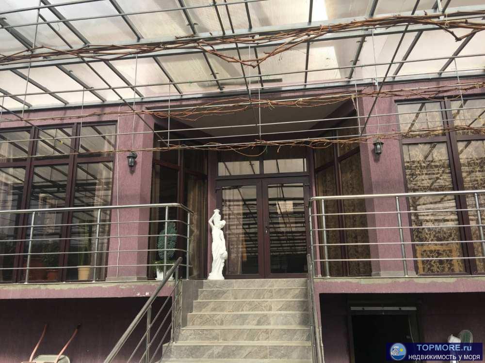 Продаю самый лучший дом в живописном поселке Нижняя Хобза!Трехэтажный дом очень уютный, строили и облагораживали для...