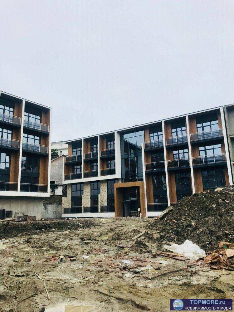 Продажа / Квартиры, Сочи, Фруктовая улица, 8 100 000 р. Продам светлую квартиру с панорамным остеклением,также есть балкон, в доме комфорт класса .На огороженной территории... - 2