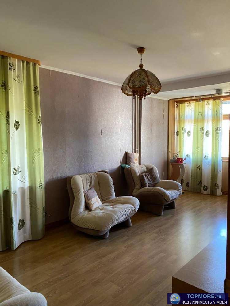 В самом центре курортного посёлка Лазаревское продаётся светлая просторная трёхкомнатная квартира на 4 этаже... - 2