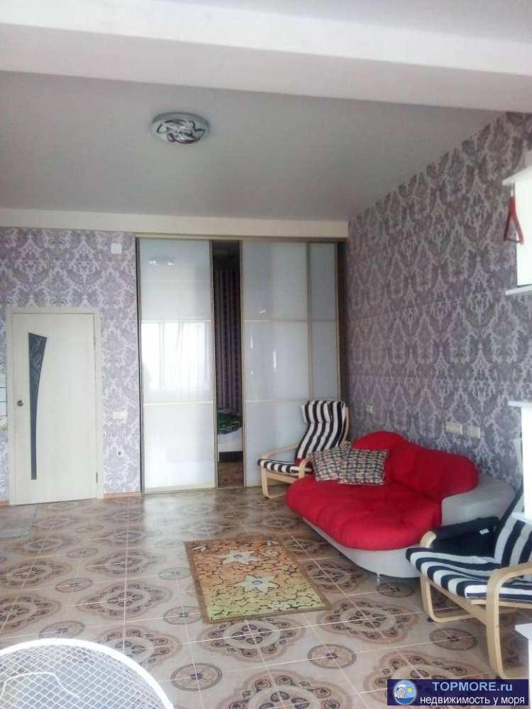 Уютная квартира в монолитном доме с новым ремонтом. До моря 3 минуты, чистый пляж, вся инфраструктура в шаговой... - 2