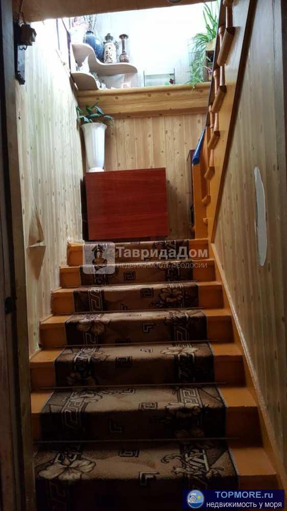 Продам 2 комнатную квартиру 65 кв.м., 2 уровня,  район Морсада, г. Феодосия. Комнаты раздельные, кухня 13 кв.м.... - 1