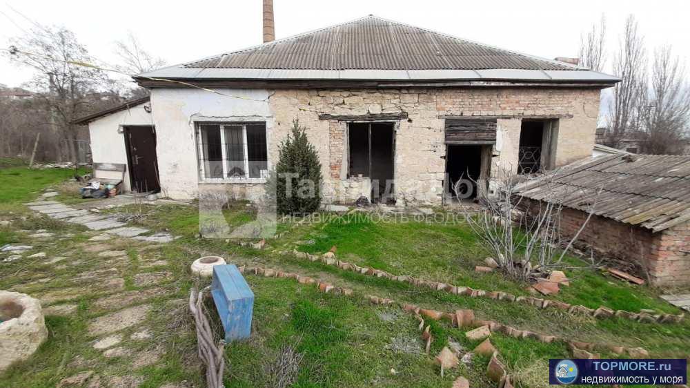 Продам 4-х комнатную квартиру на земле 103,4  кв.м общей и 58,5 кв.м жилой площади в городе Феодосия, район ул....