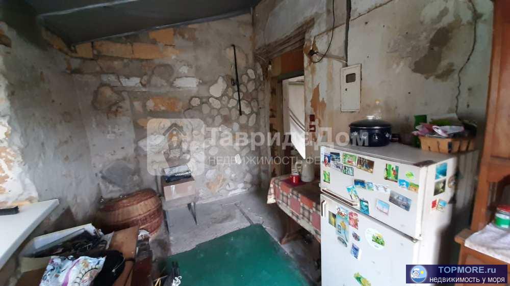 Продам 4-х комнатную квартиру на земле 103,4  кв.м общей и 58,5 кв.м жилой площади в городе Феодосия, район ул.... - 2