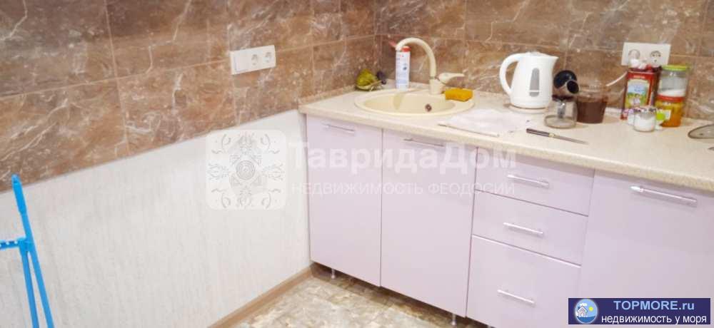 Продажа / Квартиры, Феодосия, Адмиральский б-р, 2 600 000 р. Продам 1 комнатную квартиру 44 кв.м, на цокольном этаже, 5-ти этажного дома комплекса Консоль, Адмиральский бульвар... - 1