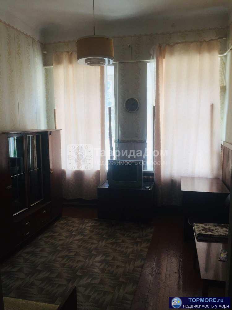 Продам 3-х комнатную квартиру на земле 71.7  кв.м общей и 51.1 кв.м жилой площади в городе Феодосия по пер.... - 2