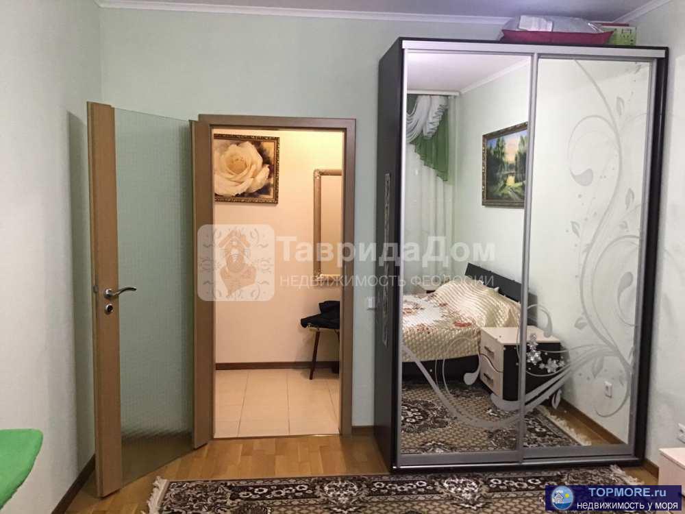 Продажа / Квартиры, Феодосия, Адмиральский б-р, 30 000 р. Сдам 2 комнатную квартиру Адмиральский б-р, Феодосия. Квартира находится на 3 этаже 6 этажного дома. В квартире... - 2
