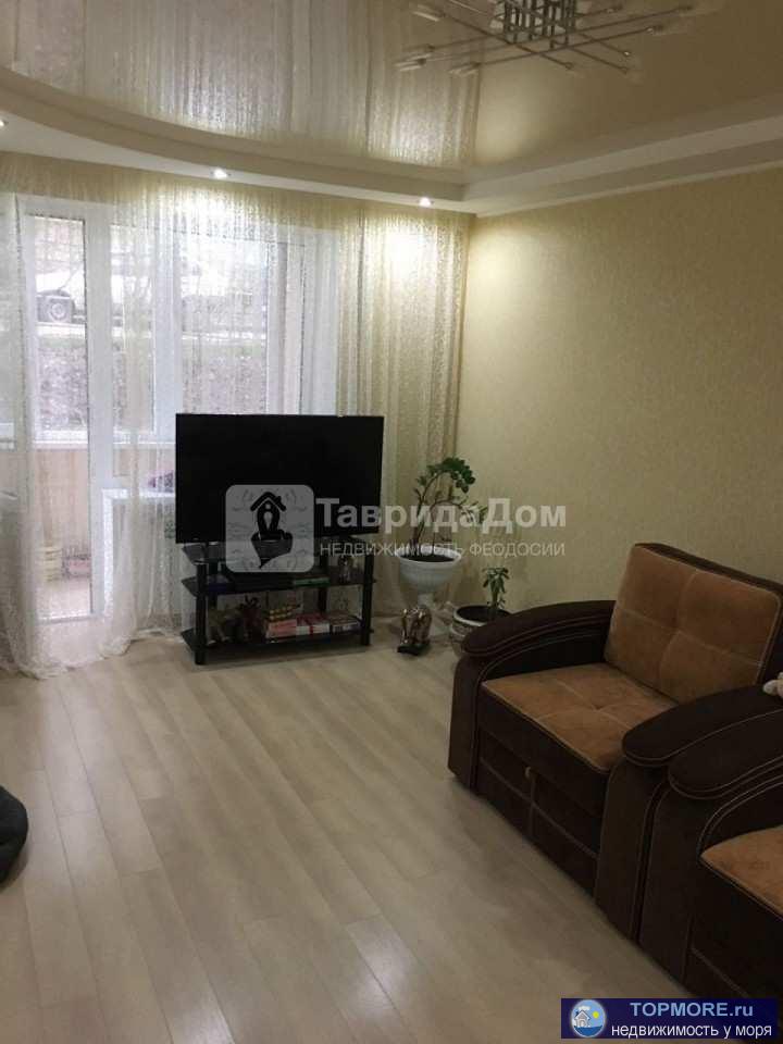 Продам отличную 2к квартиру, ул. Караимская,  Феодосия. В квартире сделан современный ремонт, санузел совмещен 4 м2,...