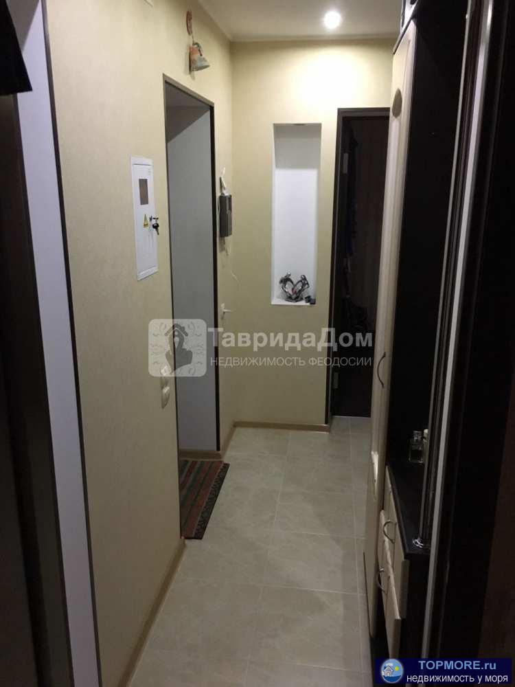 Продам отличную 2к квартиру, ул. Караимская,  Феодосия. В квартире сделан современный ремонт, санузел совмещен 4 м2,... - 2