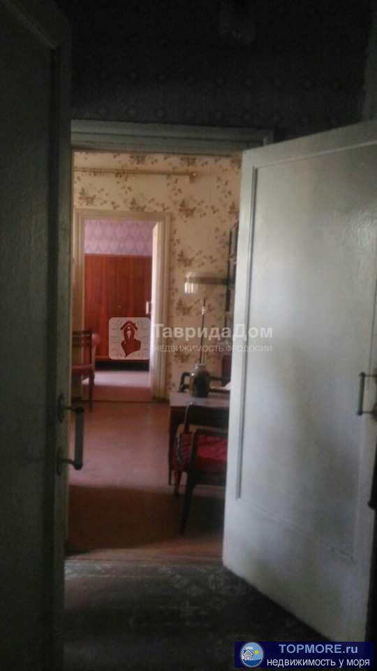 Продам 2-к квартиру 41 кв. в Центре, Ул Караимская  3, Феодосия Квартира расположена на 2 этаже 2 этажного дома....