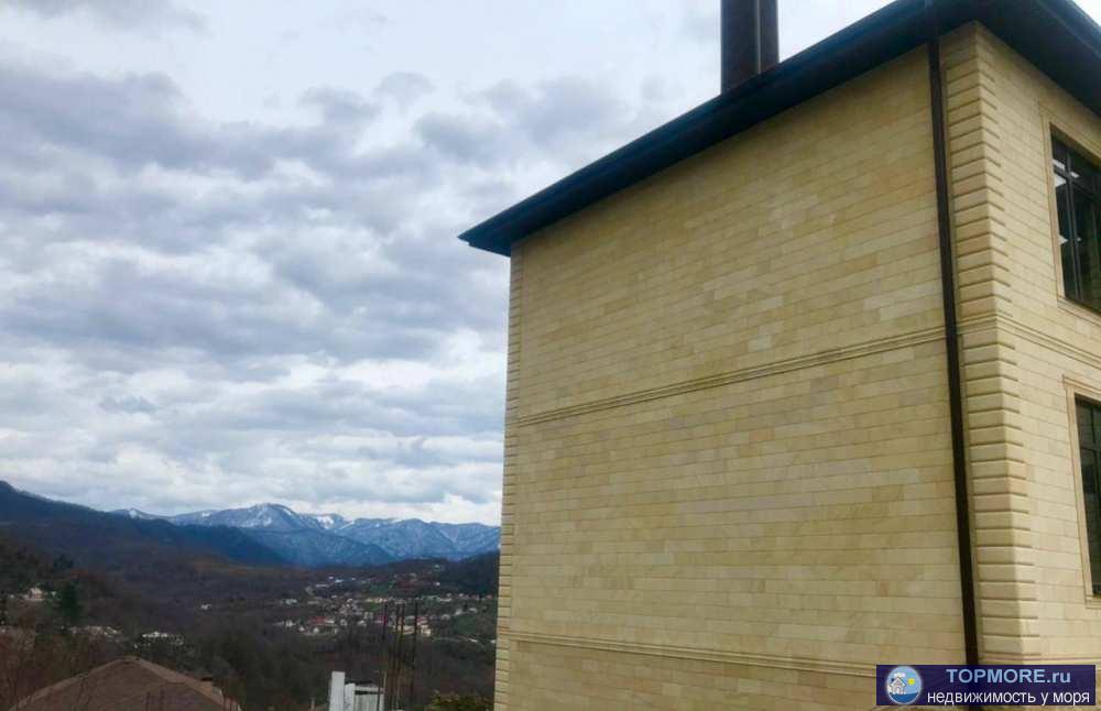 Продается современный дом с потрясающим видом на  горы. Отличное качество строительства и отделки. Дом построен со...