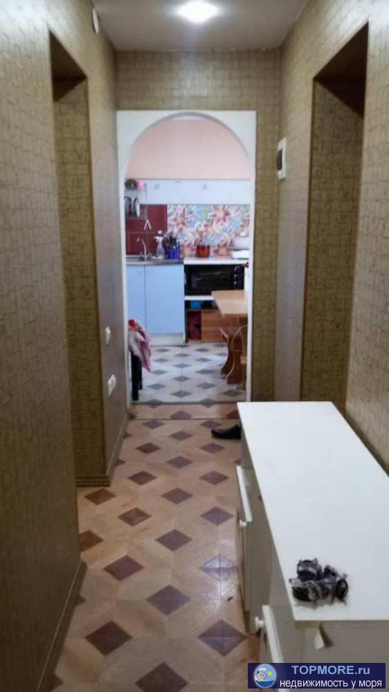 Продажа / Дома и коттеджи, Сочи, Братская улица, 4 900 000 р. Продается кирпичный дом в 100 метрах от берега моря. 2 этажа с мансардой. Первый этаж - з комнаты, кухня, прихожая,...
