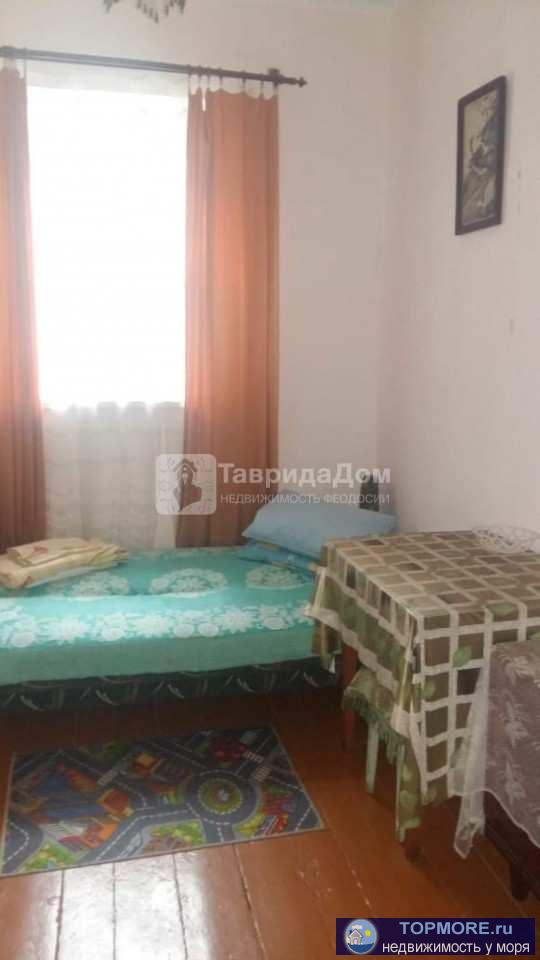 Продам 2-комнатную квартиру на земле, р-н  «Динамо» по ул. Д. Ульянова 4, г. Феодосия Квартира в хорошем состоянии,...