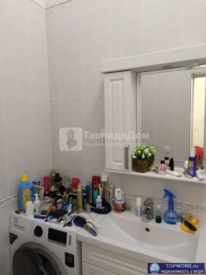 Продажа / Квартиры, Феодосия, Горького ул, 6 800 000 р. Продам 3-комнатную квартиру 57 м2, в исторической части города напротив платановой аллеи, ул. Горького 20, Феодосия....