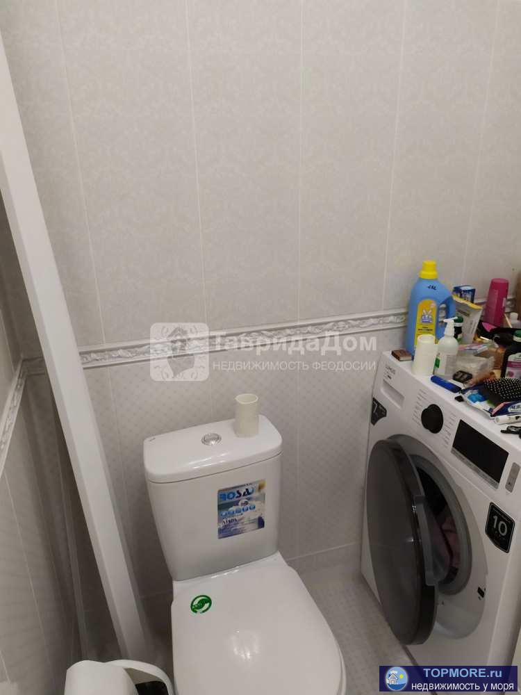 Продажа / Квартиры, Феодосия, Горького ул, 6 800 000 р. Продам 3-комнатную квартиру 57 м2, в исторической части города напротив платановой аллеи, ул. Горького 20, Феодосия.... - 2