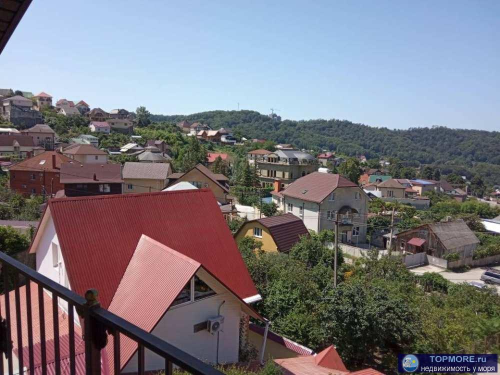 Продается монолитный дом с участком 7 соток. Дом построен качественно для себя. Дом в 3 этажа , на каждом выход на... - 1