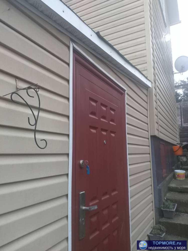 Уютный 2-х этажный дом, площадью 80 кв.м. Ремонт, частично мебелирован. Есть все коммуникации. Участок 5 соток, есть...