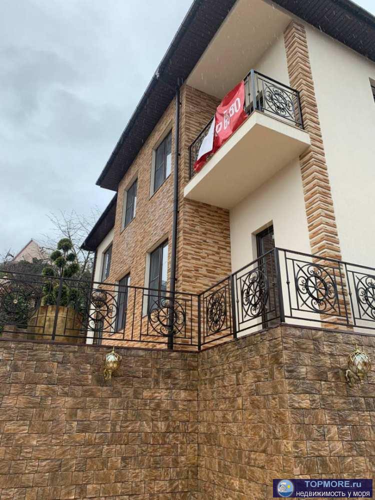 Площадь дома 130 кв мПлощадь земельного участка 3 сотки Чистовая отделка Коммуникации:-Электричество 15... - 2