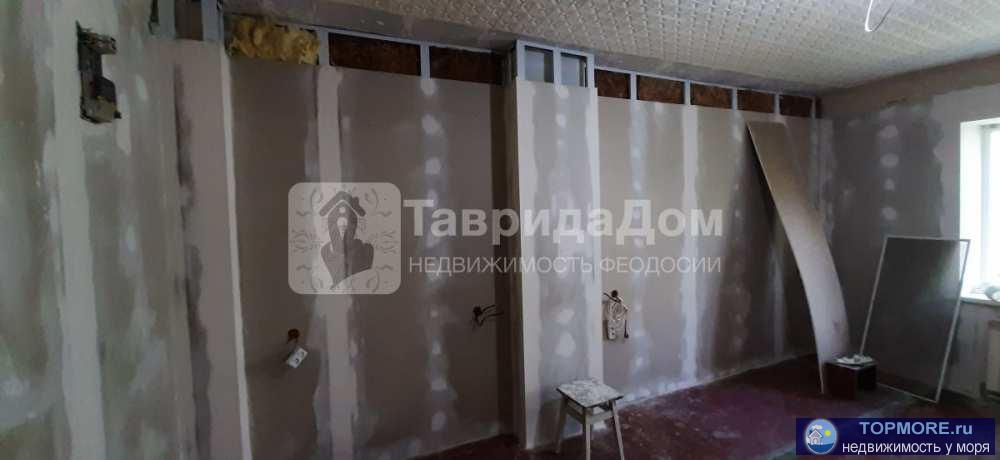 Продажа / Квартиры, Феодосия, Федько ул, 1 700 000 р. Продам 1- комнатную квартиру 24.6 кв.м, 2/2 эт., р-н Автовокзала, ул. Федько 111, Феодосия. Квартира состоит из...