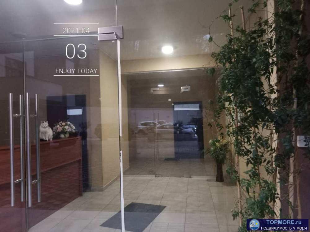 Срочно продаю шикарную трехкомнатную квартиру площадью 62 кв.м. в элитном доме. Уникальное месторасположение -... - 2