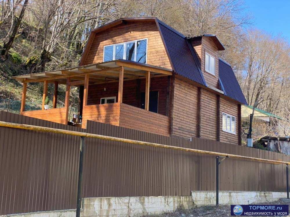 Дом 100м2 из бруса. 2 этажа. 1-й этаж: кухня, спальня, с/у. 2-й этаж: под отделку. Большая веранда. З/у 4 сотки. В...
