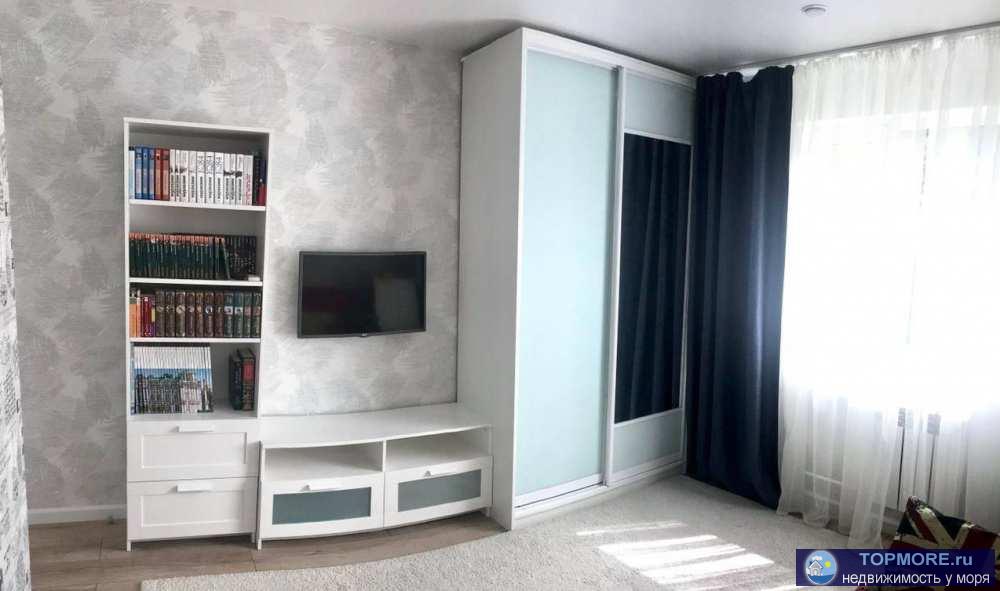 Безумно классная трехкомнатная квартира в жилом комплексе Министерские озера. Готовый ремонт. Отдельные комнаты:... - 2