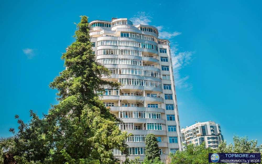Продаю 1 комнатную квартиру S 93 Без ремонта.Находится в Самом центре Сочи,до моря 500 метров.Рядом морской порт,к/з... - 2