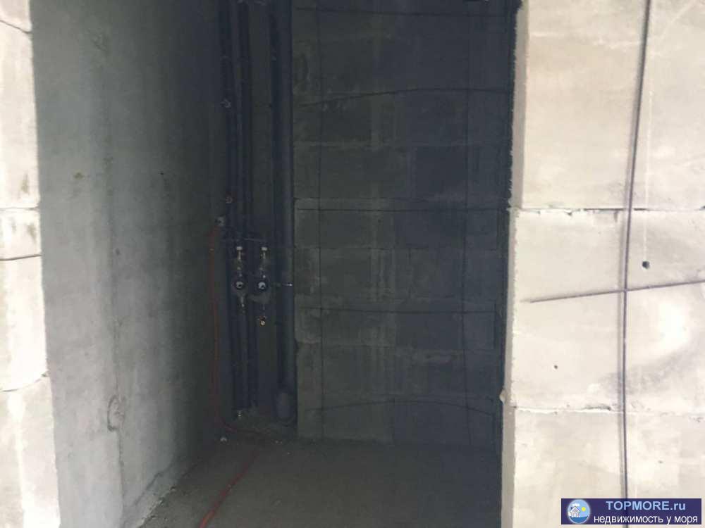 Продается 3 ком квартира в современном жилом комплексе. Квартира свободной планировки. С панарамным остеклением... - 2