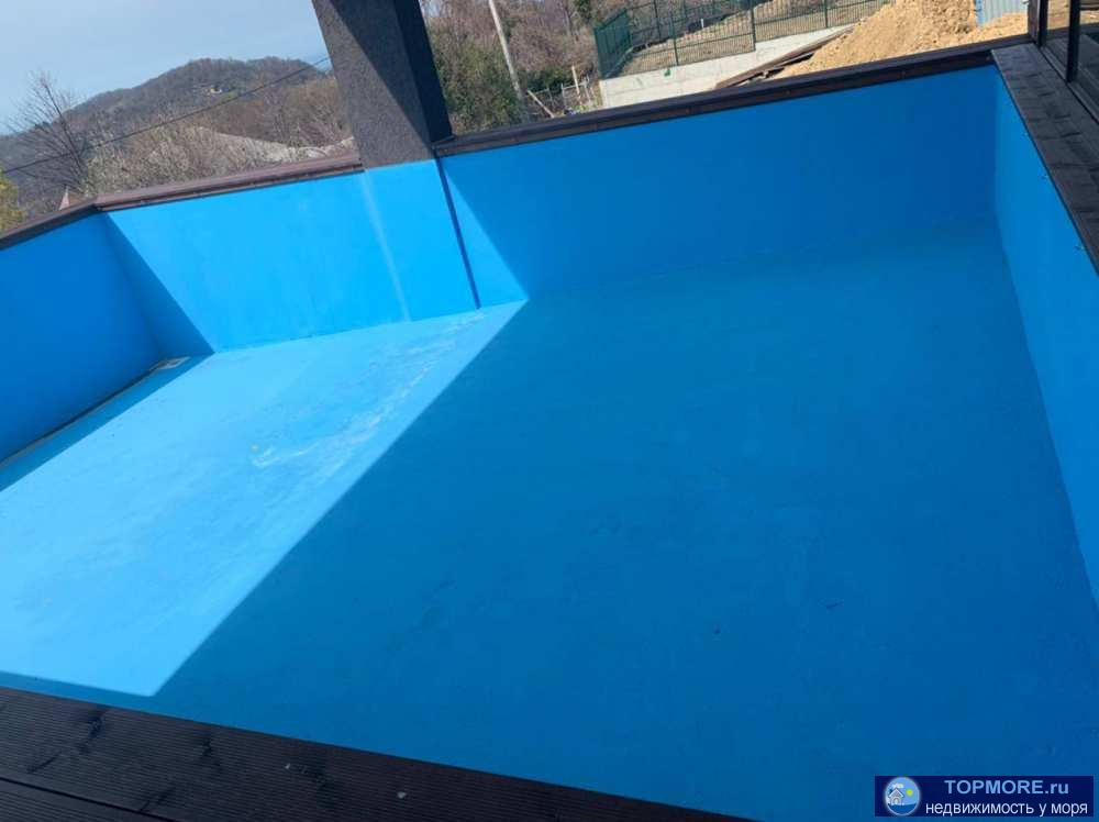 Срочно продаю дом с шиканым видом на море!В доме выполнена предчистовая отделка.Со всех окон и участка открывается... - 2