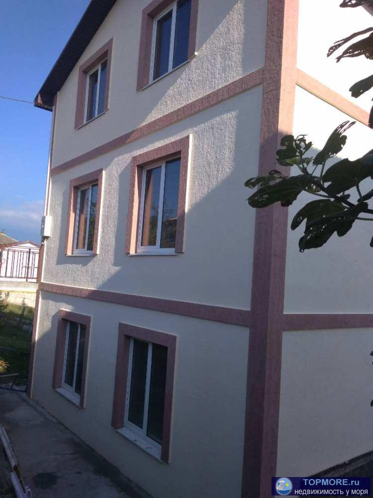Продам новый дом 260 м, 3 этажа на участке 5 соток. Отличный дом с хорошей планировкой и видом на море. В цокольном...